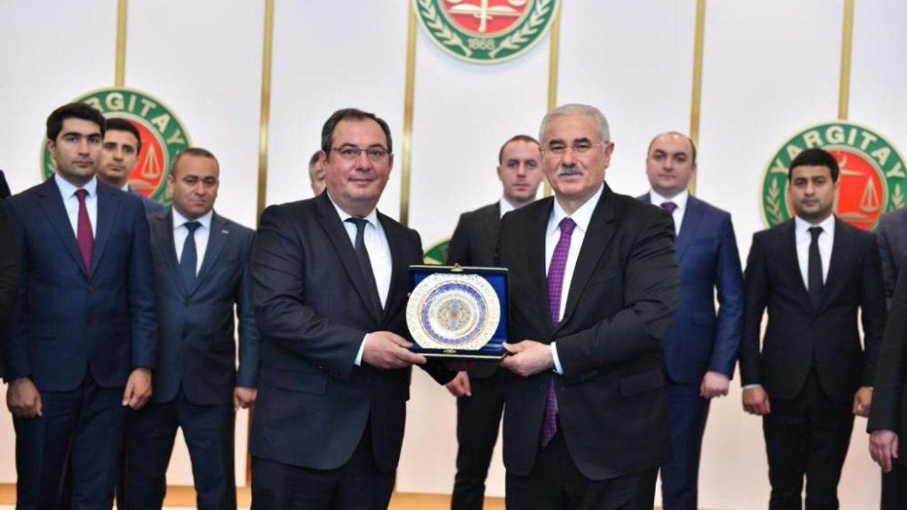 Azerbaycan Adalet Akademisi Rektör'ü Yargıtay Başkanı Akarca'yı ziyaret etti