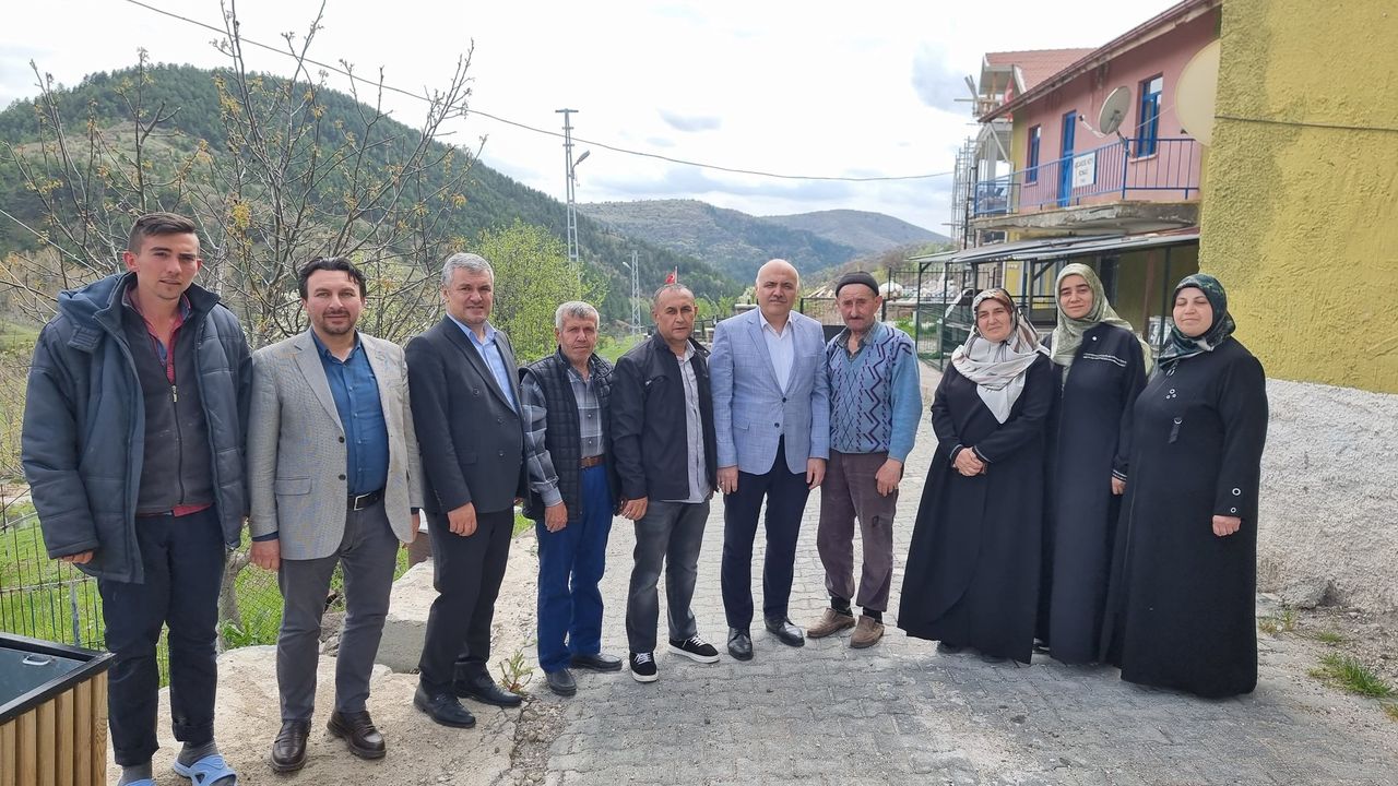 Başkan Acar seçim için Akçakese mahallesini ziyaret etti