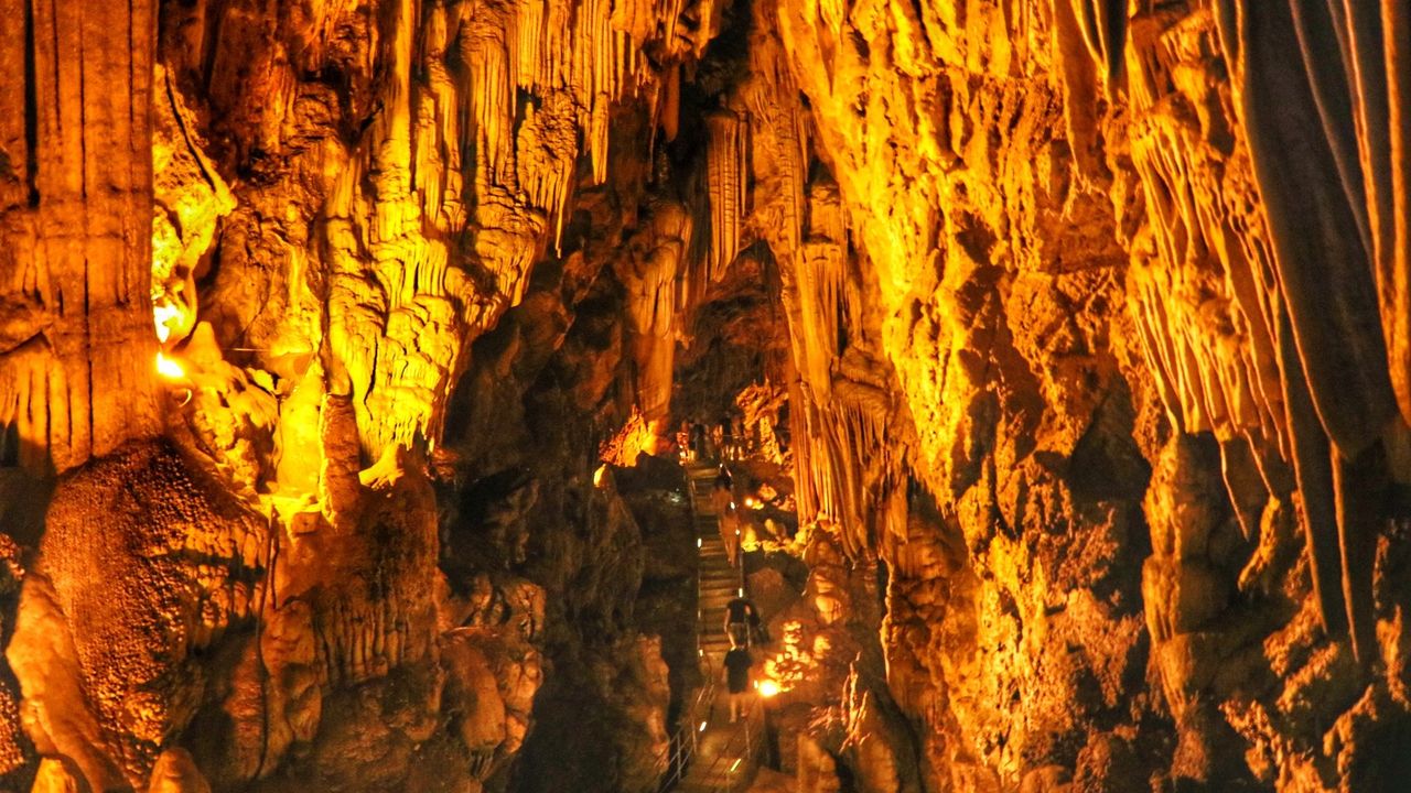 Ankara'nın Sıcaktan Bunalanları için Tulumtaş Mağarası: Doğal Serinlik ve Keşfedilmeyi Bekleyen Güzellik