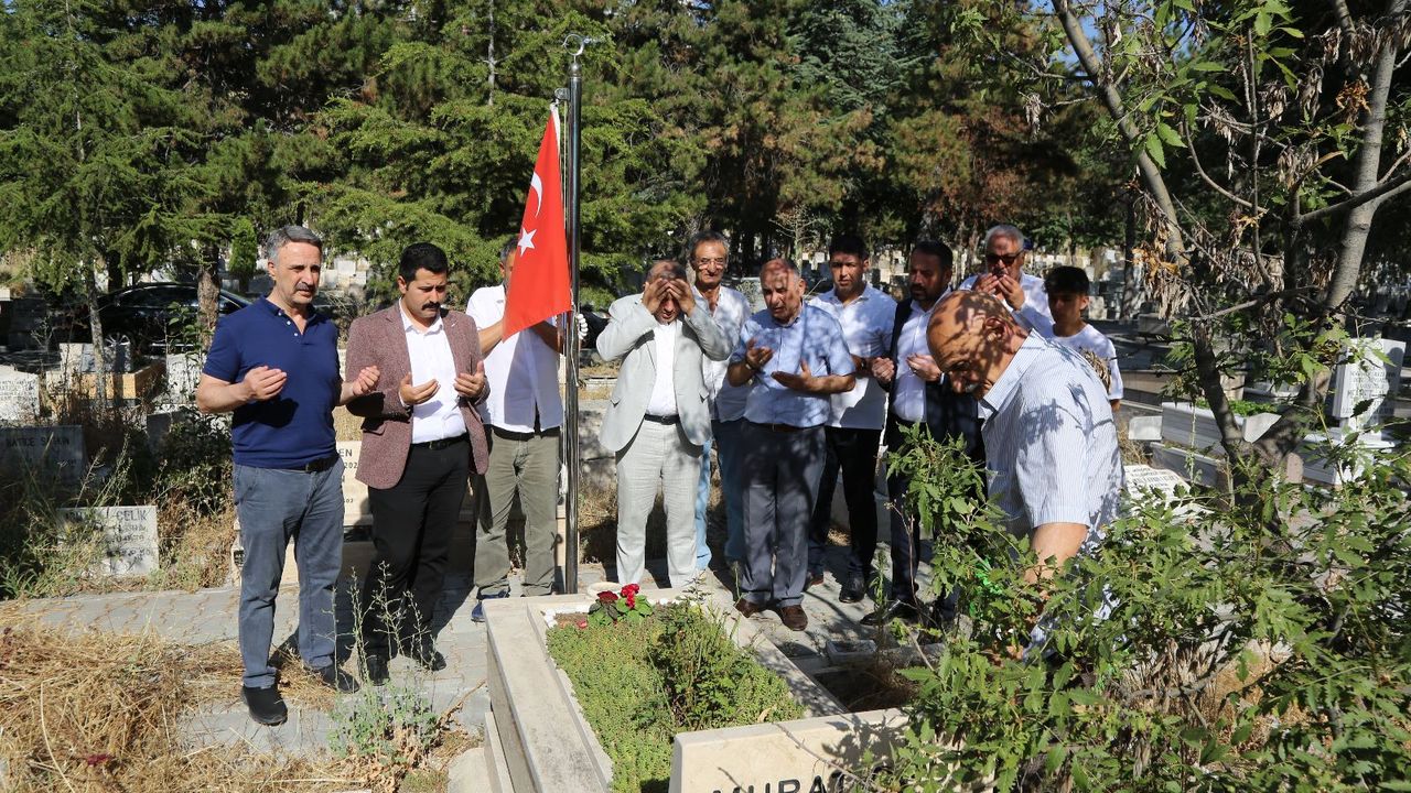 Ankara Ülkü Ocakları şehitleri unutmadı