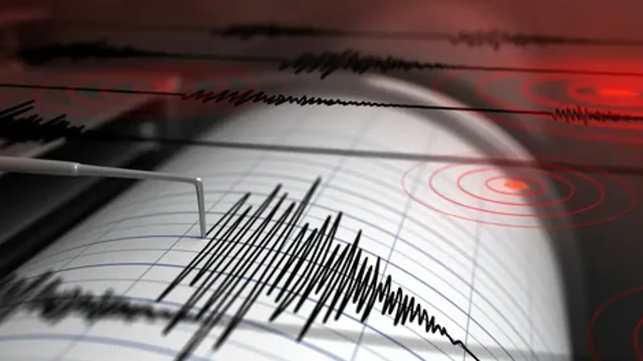 Bakan Yerlikaya deprem ile ilgili açıklamalarda bulundu... ''Olumsuz bir durum yok''