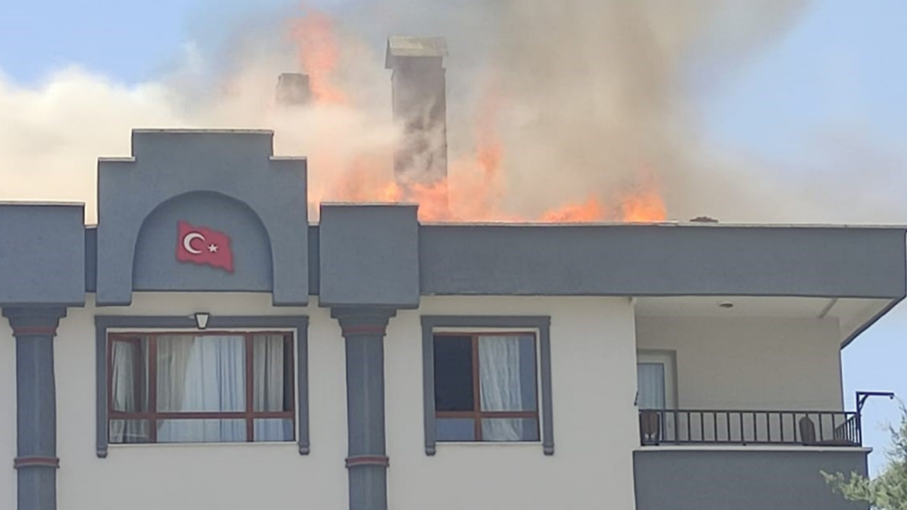 Ankara’da bir apartmanda çıkan yangın korku dolu anlar yaşattı!