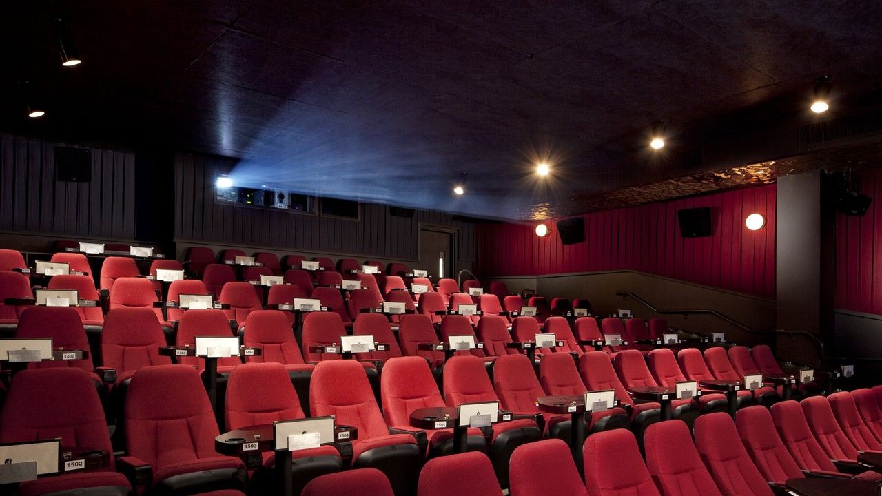 Kalecik Belediyesi sinemasında vizyon filmler gösterimde!