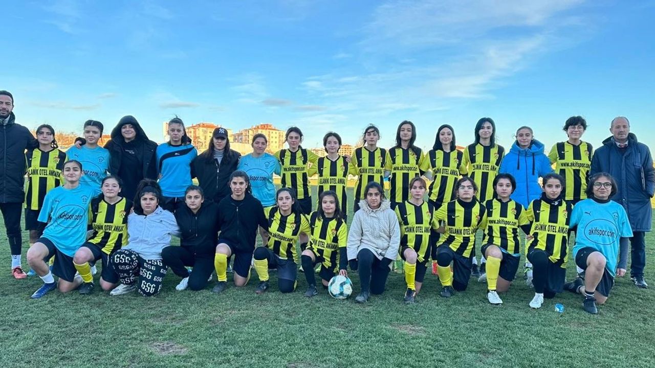 Polatlıspor Kadın Futbol Takımı, kendi evinde galibiyeti bulamadı