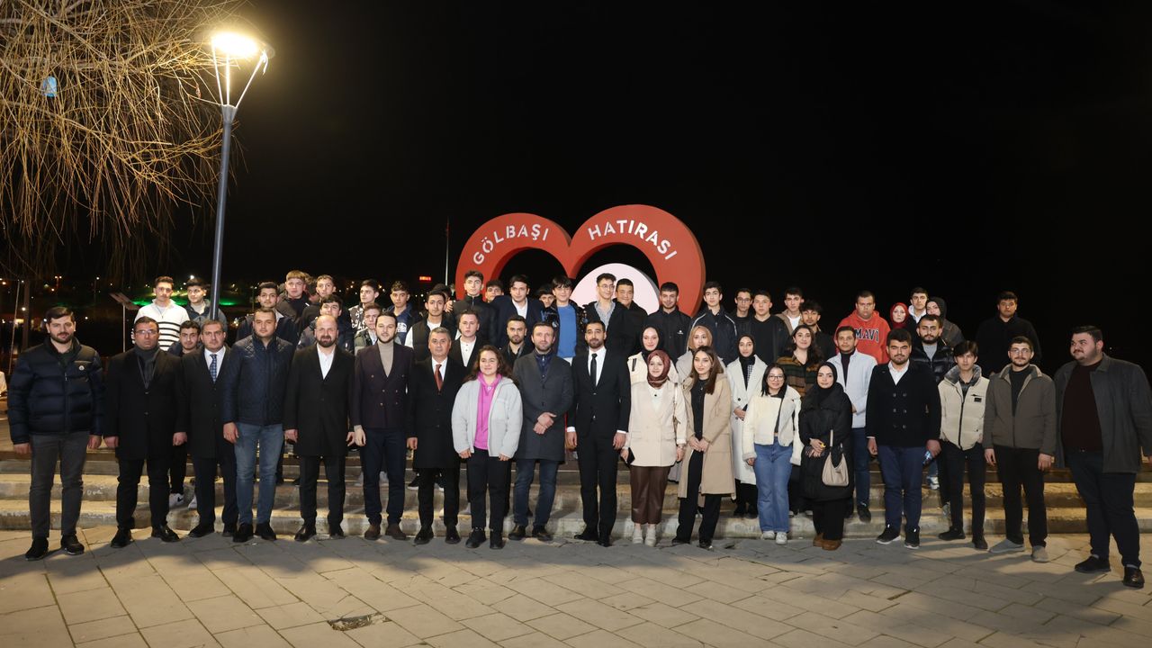 AK Parti Ankara milletvekilleri Gölbaşı gençlik buluşmasında gençlerle bir araya geldi