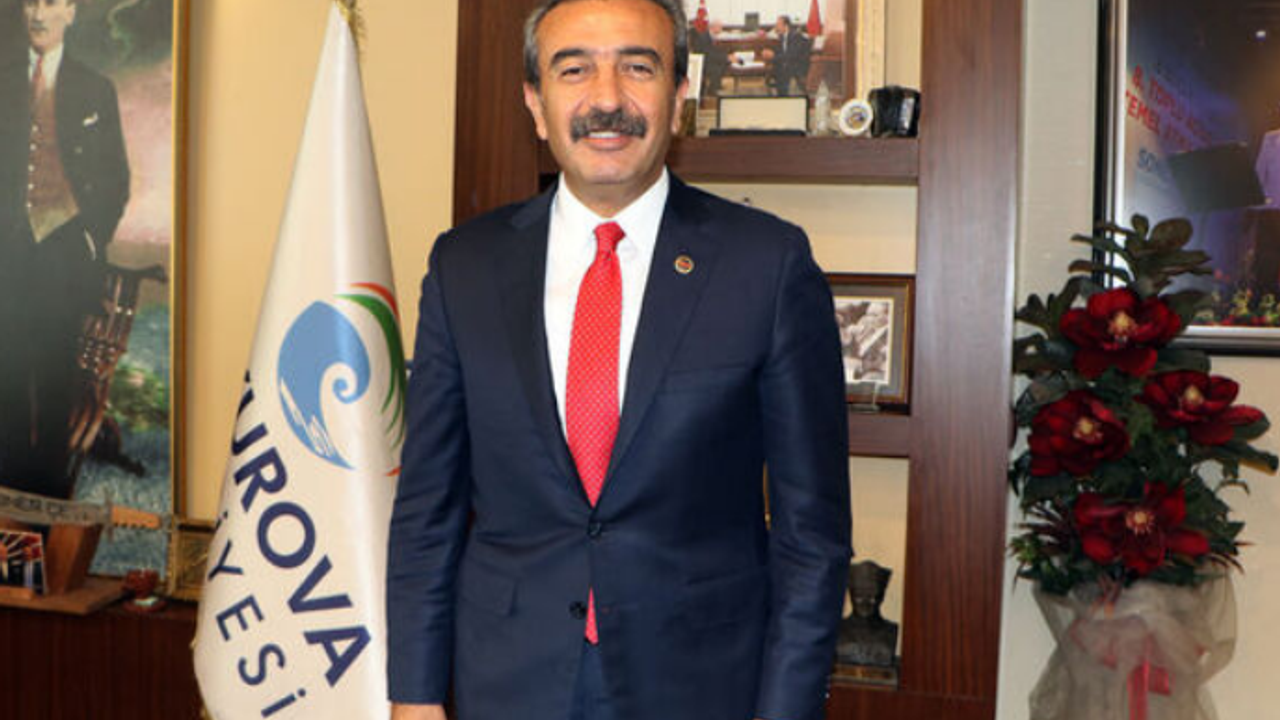Çukurova Belediye Başkanı Soner Çetin, CHP'den istifa etti