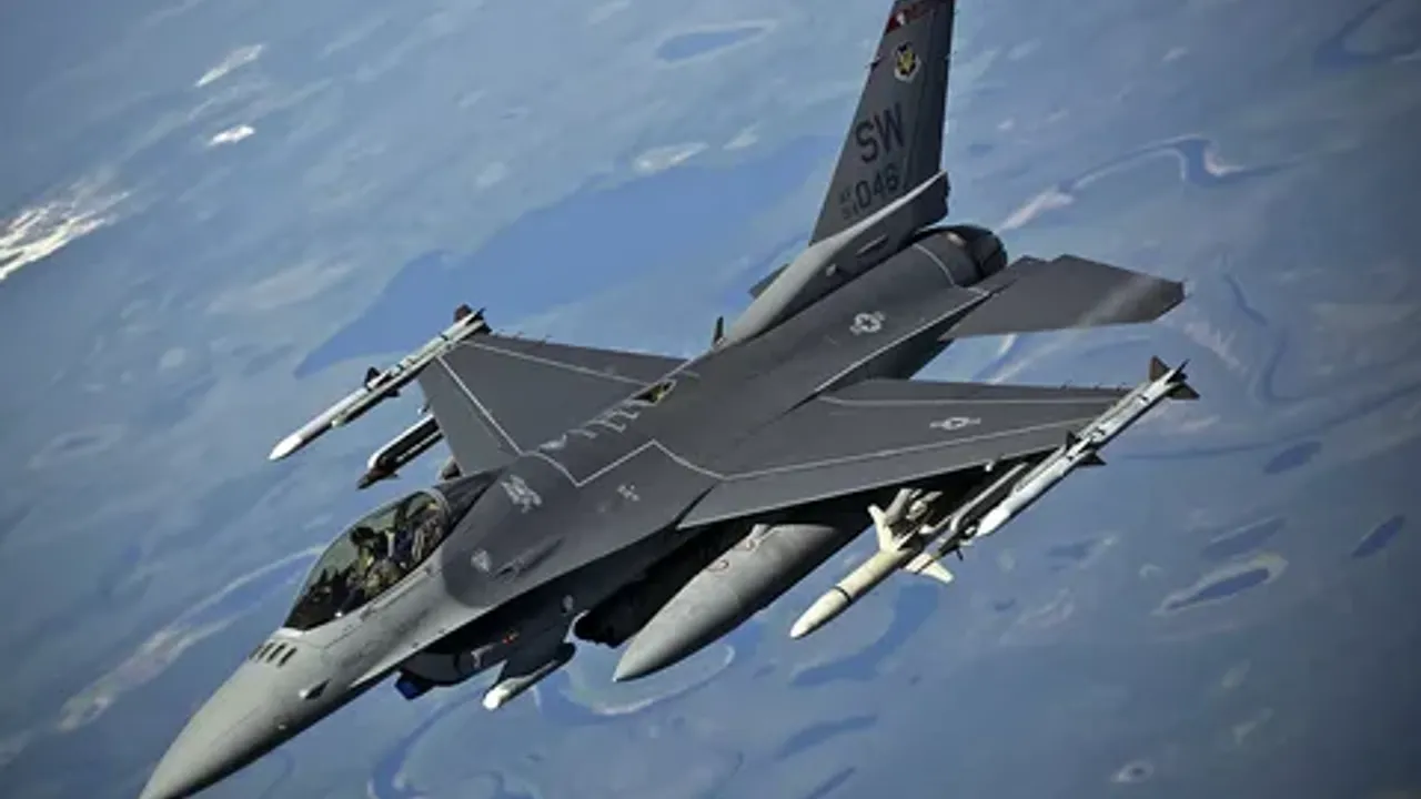 ABD elçisi Flake, Türkiye'nin F-16 kararının onaylanmasına ilişkin paylaşımda bulundu