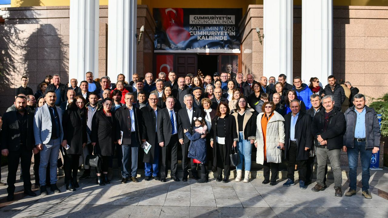Mansur Yavaş Yozgat Demokrat Dernekleri Federasyonu üyeleri ile kahvaltıda buluştu
