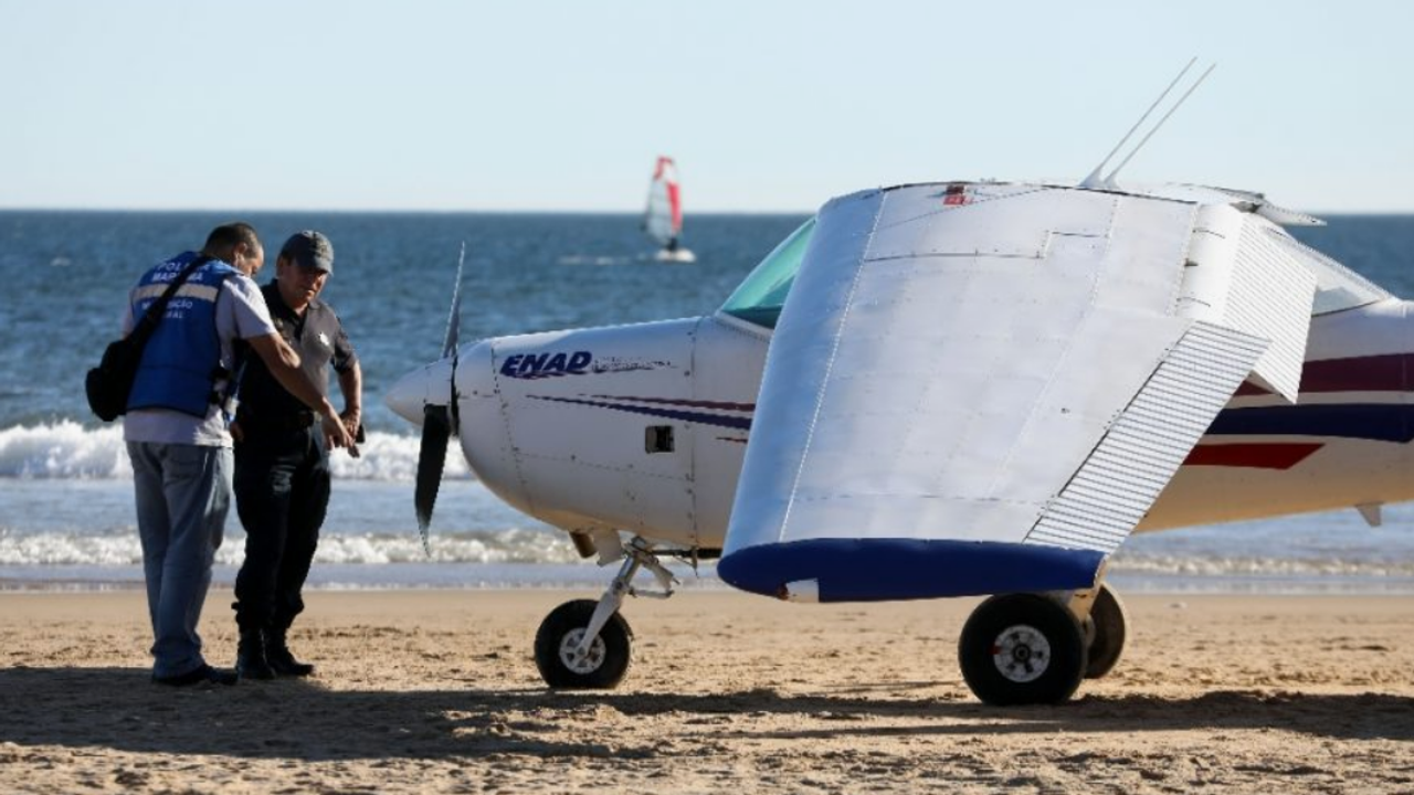 Uçak plaja acil iniş yaptı: 1 kişi can verdi!