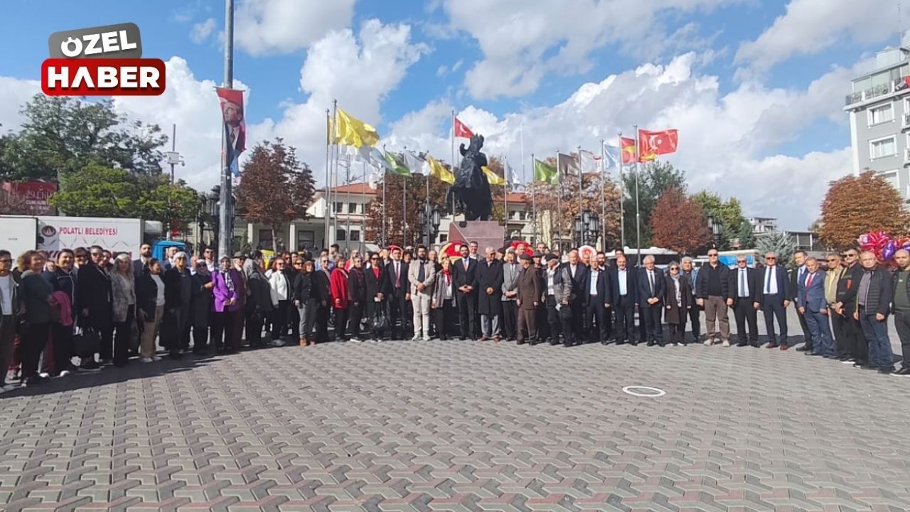 CHP Polatlı İlçe Başkanlığı, çelenk sunma töreni düzenledi