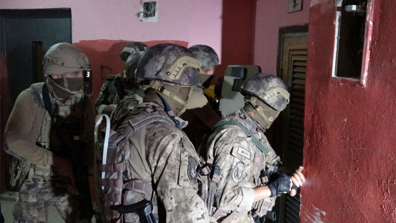 Düğünlerde silah operasyonu: 7 gözaltı