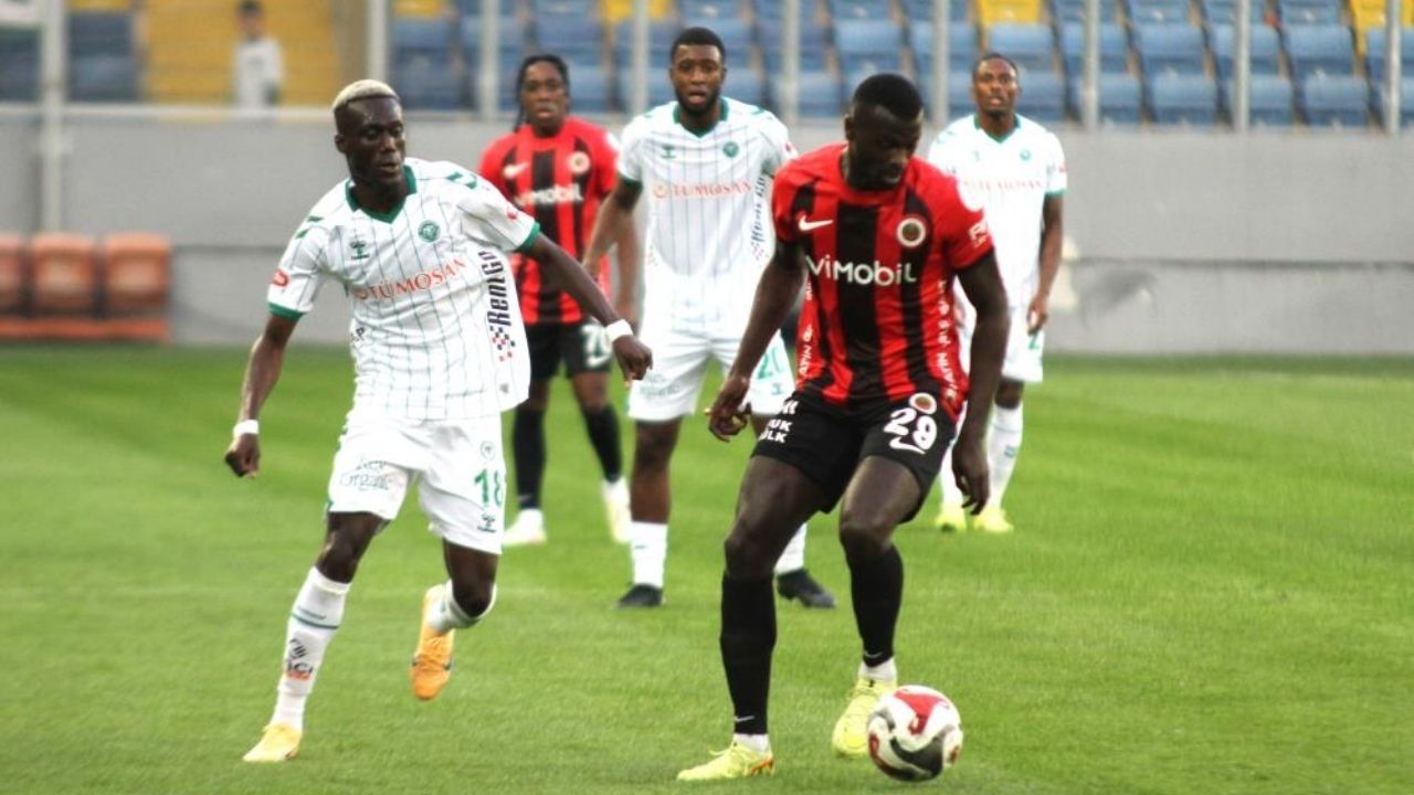Gençlerbirliği ve Konyaspor ilk yarıyı 1-1 berabere tamamladı