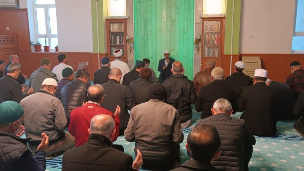 Dikmen’de sabah namazı buluşması yoğun ilgi gördü