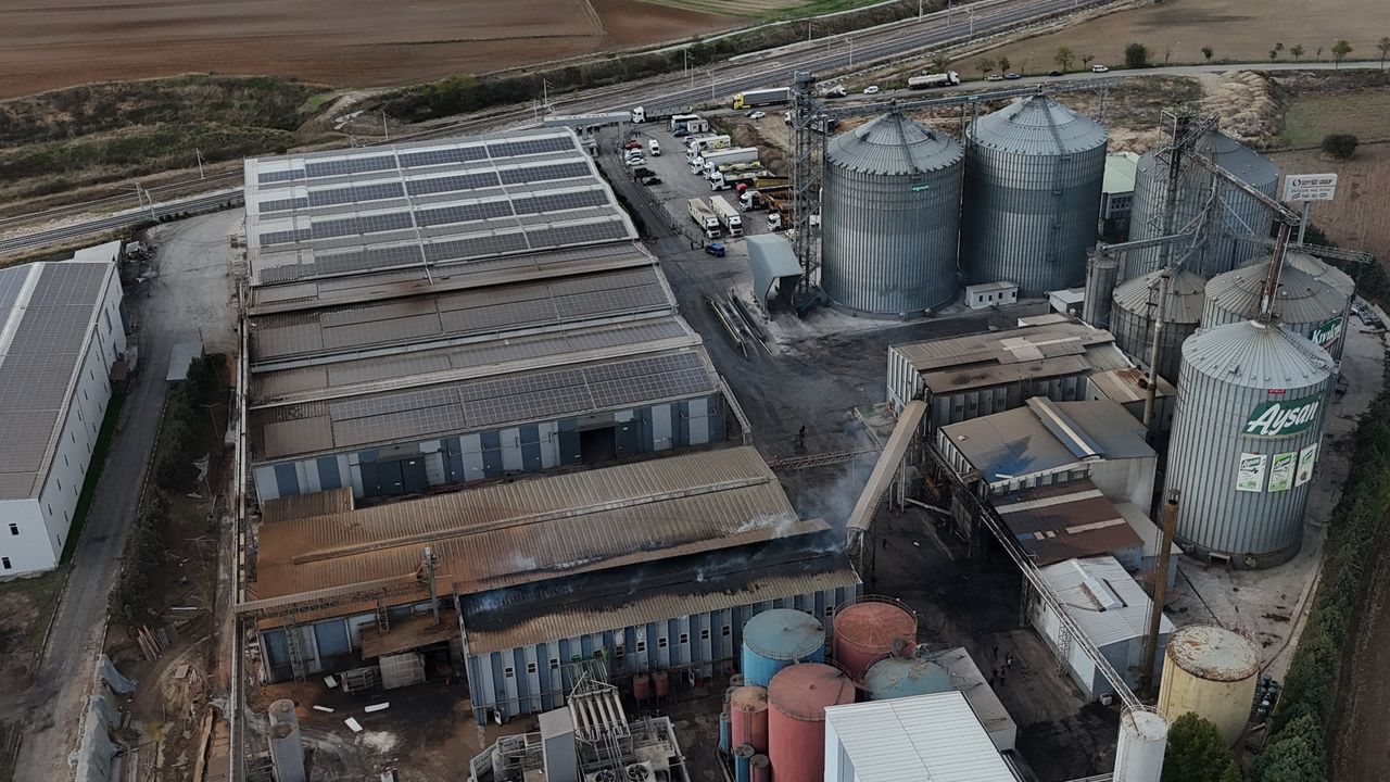 Yağ fabrikasında korkutan patlama! Bir işçi yaralandı