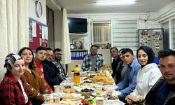 AK Gençlik sahurda bir araya geldi