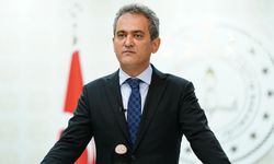 Bakan Mahmut Özer anıtın açılış törenine katıldı