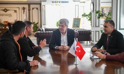 Başkan Kaplan gençleri makamında ağırladı