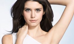 Beren Saat sosyal medyanın diline düştü