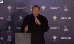 Erdoğan: 'Birileri mutfakta, biz de balkondayız.'