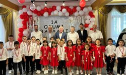 Başkan Yalçın miniklerin Okuma Bayramı heyecanına ortak oldu