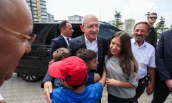 CHP Lideri Kılıçdaroğlu Babalar gününde depremzede çocukları yalnız bırakmadı