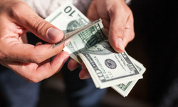 Dolar rekora doymuyor! Dolar kaç TL oldu, 1 dolar kaç TL? Euro ne kadar? 08 Haziran 2023 döviz kuru