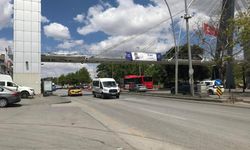 Ankara'da feci kaza... İki araç peş peşe çarptı