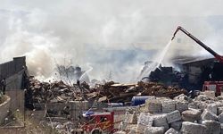 Ankara’da kağıt geri dönüşüm fabrikasında korkutan yangın