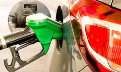 Benzine 4 ay sonra ilk indirim geliyor!