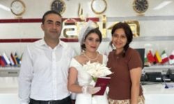 Nikaha katılamayan şahit karşısında gelin ve damat görünce şaşırdı!