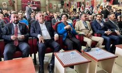 Başkan Demirbaş, MHP İlçe başkanlığının olağan genel kuruluna katıldı