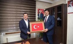Başkan Oğuz'dan, CHP'li ilçe başkanına ziyaret etti