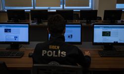 Sosyal medyadaki Borsa dolandırıcılarına operasyon!