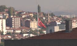 Ankara’da bayraklar yarıya indi