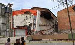 Ankara'da hafriyat çalışması sırasında yan bina çöktü! Bina sahibi 'uyarmıştık' dedi