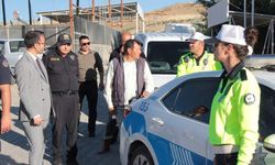 Beypazarı'nda düzensiz göçmen denetimi! İlçe Kaymakamı da katıldı