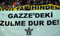 Fenerbahçe Taraftarları Filistin’e Destek Pankartları Açtı!