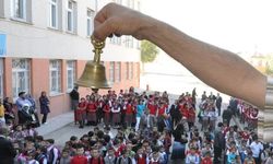 Öğrencilerin ara tatilleri kalkıyor mu? Bakan Tekin'den net açıklama geldi