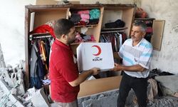 Türk Kızılay Gazze'deki ekibiyle sivillere yardım ediyor