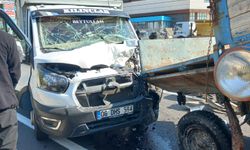 Dörtyol’da feci kaza: Traktör ile kamyonet birbirine girdi!
