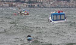 İzmit Körfezi'nde şiddetli fırtına: 7 tekne battı!