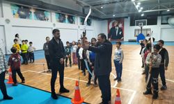 Başkan Demirel'den geleceğin sporcularına ziyaret