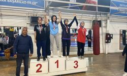 Gevher Nesibe Mesleki ve Teknik Anadolu Lisesi Öğrencileri Ankara'da Bilek Güreşi Şampiyonasında Başarıyla Parladılar