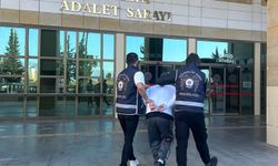 Polisler Suçluların Kafasını Neden Eğer? Suçluların Kafası Neden Eğilir?