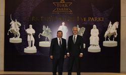 Tamer Karadağlı’dan Türk Tarih Müzesi’ne ziyaret! CKM’yi de inceledi