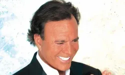 Ünlü sanatçı Julio Iglesias, havaalanı'nda gözaltına alındı!