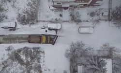 Ahlatlıbel'de kar küreme ve tuzlama çalışmaları devam ediyor