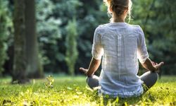Farkındalık Meditasyonu Nedir Ne İşe Yarar? Farkındalık Meditasyonu Nasıl Yapılır?