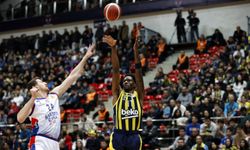 Anadolu Efes'i deviren Fenerbahçe Beko, Türkiye Kupası'nda şampiyon oldu