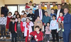 ATO Başkanı Baran, Filistinli çocukları yalnız bırakmadı
